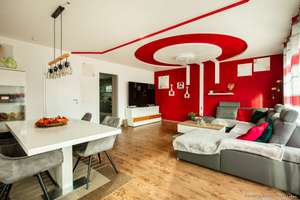 *Preisreduzierung* 
Modernisiertes Einfamilienhaus mit PV-Anlage, 2 Garagen und großem Garten – Hermann-C.-Starck-Straße 7, 79725 Laufenburg (Baden) – Vorschaubild 3