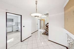 *WALDTRUDERING AUFGEPASST* Charmantes Split-Level-Reihenhaus in begehrter Lage – Die vollständige Adresse der Immobilie erhältst du vom Anbieter., 81827 Waldtrudering, München – Vorschaubild 10