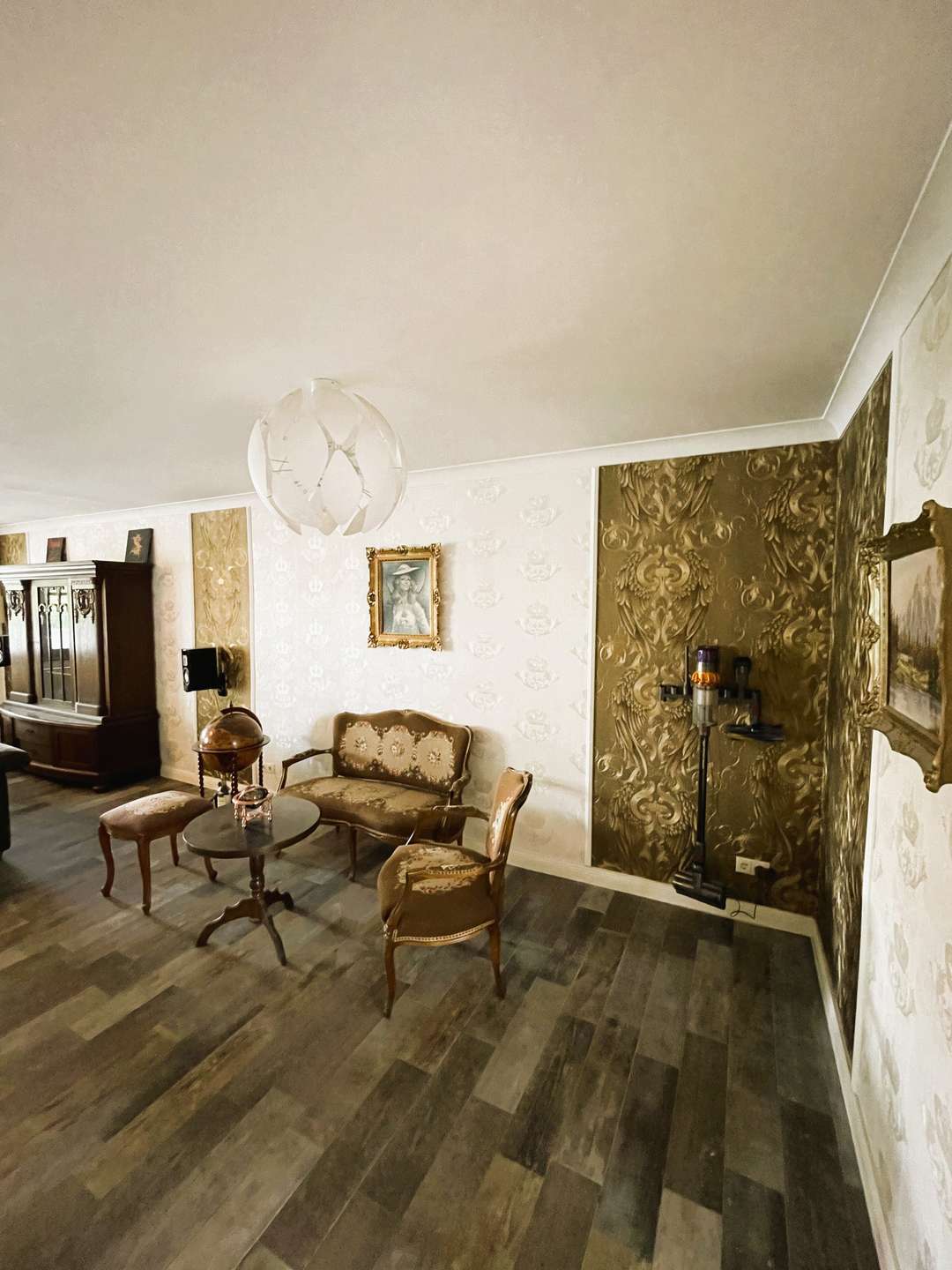 Immobilie in Haldensleben - Großzügiges Wohnhaus mit Garage und Garten im Zentrum von Haldensleben - Bild 0