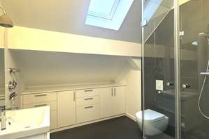 Rooftop Penthouse - Elevator - Prime Location - Just 5 Minutes from Friedrichstraße - Bezugsfrei – Chaussee straße 105, 10115 Mitte (Ortsteil), Berlin – Vorschaubild 22