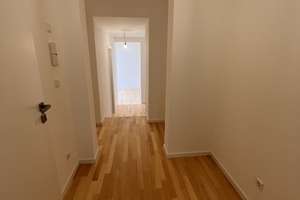***große 2,5 Zi.-Wohnung im EG, WE 2-3 mit Terrasse u. Gartenanteil*** – Pfinztalstr. 2, 76227 Durlach, Karlsruhe – Vorschaubild 2