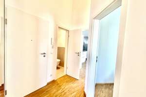 Ihr ruhiger Rückzugsort im Grünen – Dachgeschossflair in Forstenried – Die vollständige Adresse der Immobilie erhältst du vom Anbieter., 81476 Forstenried, München – Vorschaubild 7