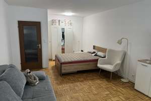 Helle, voll möblierte 1,5-Zimmer-Wohnung mit  sonniger Terrasse in Gernsbach  – Die vollständige Adresse der Immobilie erhältst du vom Anbieter., 76593 Gernsbach – Vorschaubild 4