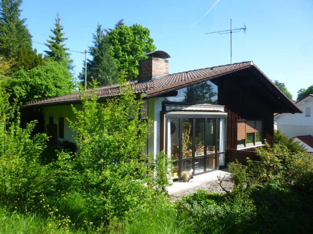 Immobilie in Murnau am Staffelsee - Murnau a. Staffelsee Renovierungsbedürftiges Einfamilienhaus - Bild 0