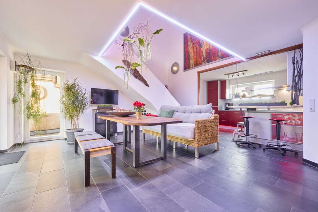 Immobilie in Langerringen - "Bilder sagen mehr als tausend Worte!" Stilvolle Doppelhaushälfte in Langerringen - Bild 2