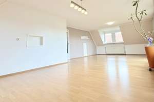 Moderne 3 Zimmer Dachgeschosswohnung – 90763 Südliche Südstadt, Fürth – Vorschaubild 3