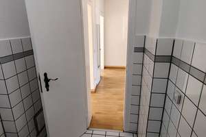 4-Zimmer Wohnung im 1.OG mit Aufzug, Küche, Bad und Süd-Balkon – Lange Straße 100, 44579 Castrop-Rauxel – Vorschaubild 18
