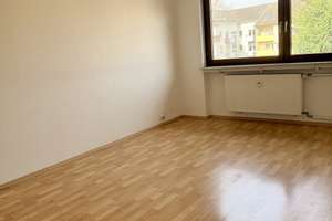 Sofort frei ! Nähe August-Bebel-Park ! Grosse 3-Zimmer-Whg. mit 2 Balkonen in MA-Neckarau – Wingertstr. 67, 68199 Neckarau, Mannheim – Vorschaubild 4