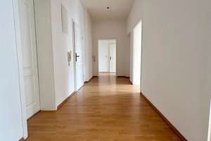 Aktuell in RENOVIERUNG -- Familien-Whg. mit 2 Bädern & Balkon !! – Barbarossastraße 23, 9112 Kaßberg, Chemnitz – Vorschaubild 10