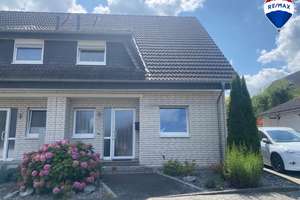 Ihr neues Zuhause in Herford – Wohlfühlen ab dem ersten Moment! Moderne Doppelhaushälfte! – Die vollständige Adresse der Immobilie erhältst du vom Anbieter., 32051 Herford – Vorschaubild 1