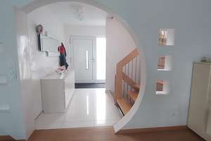 Geräumiges und modernisiertes 8-Zimmer-Einfamilienhaus mit geh. Innenausstattung in bester Lage – Die vollständige Adresse der Immobilie erhältst du vom Anbieter., 76149 Neureut, Karlsruhe – Vorschaubild 7