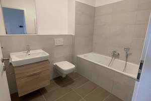 Willkommen auf dem Rodelberg: Moderne 3-Zimmer-Wohnung mit Einbauküche & Balkon/Loggia – Am Fort Hechtsheim 13, 55131 Oberstadt, Mainz – Vorschaubild 5