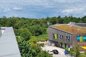 4-Zimmer-Penthouse mit großer Dachterrasse und Hobbyraum – Am Hartmannshofer Bächl 7, 80997 Moosach-Bahnhof, München – Vorschaubild 11