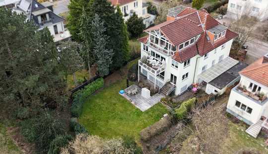 Bild von 3-Parteien Mehrfamilienhaus auf großem Grundstück in bester Lage von Hannover-Kirchrode