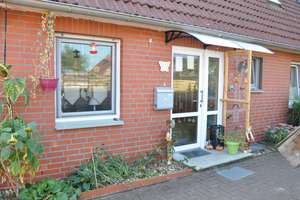 Frisch renoviertes Reihenendhaus in Estorf mit Garten – Zum Finkenberg 1a), 31629 Estorf – Vorschaubild 1