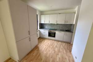 *** DIREKT EINZIEHEN *** BLICK IN DEN SCHLOSSPARK *** Tolle 2 ZKBB mit "Turmzimmer" und Tiefgarage! – Mosburgstr. 8g, 65203 Biebrich, Wiesbaden – Vorschaubild 8
