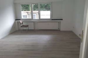 Sanierte 2-Zimmer-Erdgeschosswohnung mit einer Einzelgarage in Köln Niehl – Feldgärten Str 77, 50735 Niehl, Köln – Vorschaubild 3