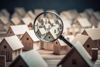 Top-Anlageobjekt 
Nähe Neukirchen v.W.: Haus mit 10 Wohnungen, voll vermietet, PV-Anlage