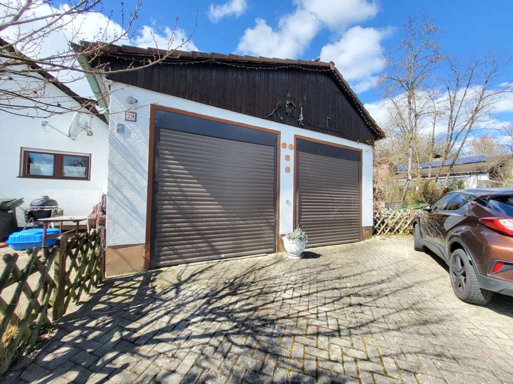 Immobilie in Wenzenbach - Vor den Toren Regensburgs: Bungalow auf traumhaften Eckgrundstück - Bild 3