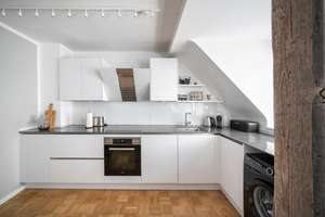 ÜBER DEN DÄCHERN VON ALT-OBERKASSEL I  2 ZIMMER MIT DACHTERRASSE – Die vollständige Adresse der Immobilie erhältst du vom Anbieter., 40545 Oberkassel, Düsseldorf – Vorschaubild 4