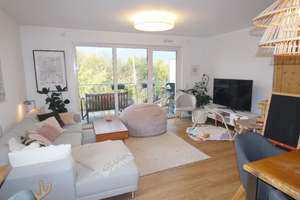 Moderne 4-Zimmer-Dachgeschoss-Wohnung mit Einbauküche und Aufzug im Haus – Die vollständige Adresse der Immobilie erhältst du vom Anbieter., 51377 Steinbüchel, Leverkusen – Vorschaubild 3