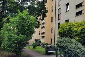 Großzügige 4-Zimmer-Wohnung mit Loggia, TG-Stellplatz, Wallbox und Keller – Die vollständige Adresse der Immobilie erhältst du vom Anbieter., 90429 Muggenhof, Nürnberg – Vorschaubild 1