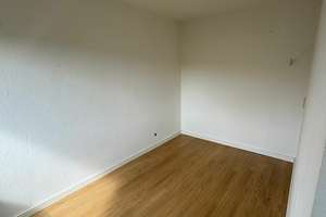 Helle 2-Zimmer-Wohnung in ruhiger Südlage mit Balkon und Parkblick – zentral gelegen – Die vollständige Adresse der Immobilie erhältst du vom Anbieter., 41236 Grenzland-Stadion, Mönchengladbach – Vorschaubild 2