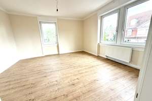 Helle & sanierte 2 Zimmerwohnung mit Balkon in Wiesbaden Biebrich! – Wilhelm Kalle Strasse 11, 65203 Biebrich, Wiesbaden – Vorschaubild 3