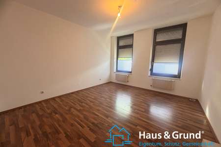 *** gepflegte 3-Zimmer-Wohnung in zentraler Lage - WG-geeignet ***