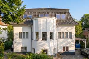 Großzügige Villa aus den 30er Jahren mit Einliegerwohnung im beliebten Musikerviertel von Babelsberg