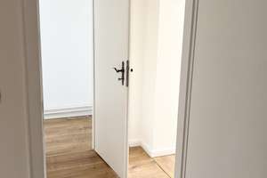 Altbau 4 Zimmer Dachgeschosswohnung im Gründerzeitviertel in Mönchengladbach – Die vollständige Adresse der Immobilie erhältst du vom Anbieter., 41061 Gladbach, Mönchengladbach – Vorschaubild 27