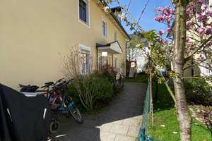 Wohnraum auf zwei Ebenen: Gartenwohnung mit zwei Terrassen, flexiblem Souterrain & S-Bahn-Anbindung – Die vollständige Adresse der Immobilie erhältst du vom Anbieter., 80999 Untermenzing, München – Vorschaubild 4