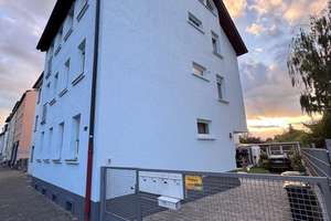 Gut geschnittene 3 Zimmer-Wohnung mit Balkon und EBK in F- Ginnheim – 60431 Ginnheim, Frankfurt am Main – Vorschaubild 9