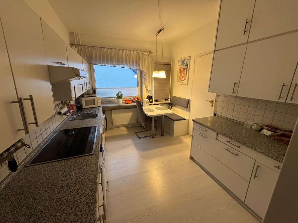 Immobilie in Wolfsburg - Zentral ° Ruhig ° Vielseitig Ihr Fachwerkhaus für Familie & Business - Bild 3