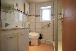 Handwerker gesucht: Charmantes Einfamilienhaus auf großzügigem Grundstück – Wesel (Kreis) – Vorschaubild 12