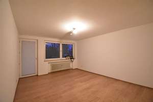 Unmittelbare Rheinnähe! Gepflegtes Apartment mit EBK & Balkon – Pestalozzistraße 50, 40549 Heerdt, Düsseldorf – Vorschaubild 1