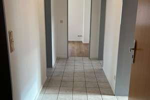 ** Misburg - Nähe MHH ** 3 Zi.Whg. , ca 72 qm , mit Balkon , 1 OG *** Kontakt bitte telefonisch *** – Am Sünderkamp 3, 30629 Misburg-Nord, Hannover – Vorschaubild 2