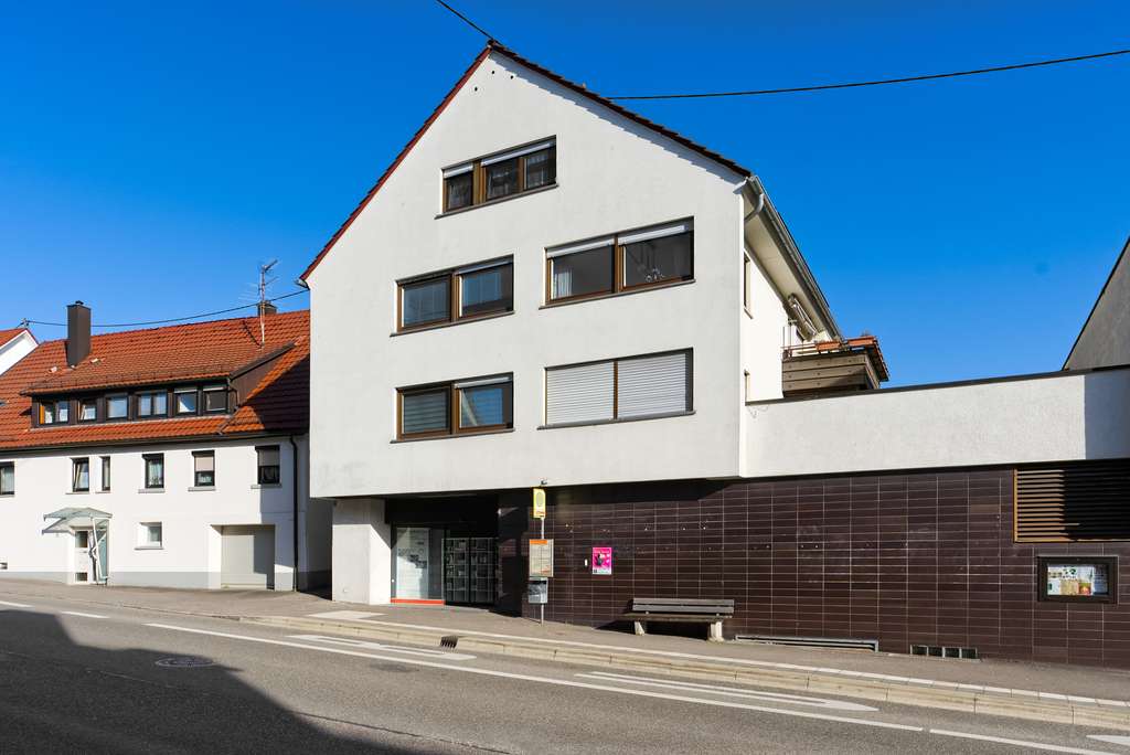 Immobilie in Waiblingen - Kapitalanleger aufgepasst: Exklusives Mehrfamilienhaus mit Gewerbefläche in Waiblingen-Neustadt - Bild 0