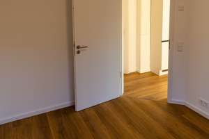 Zweitbezug: sonnendurchflutete 2-Zimmer-Wohnung mit EBK und Balkon in Großhadern, München – Waldklausenweg 14a, 81377 Großhadern, München – Vorschaubild 3