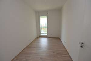 Attraktive 3-Zi.-Wohnung mit Einbauküche nahe U3, BMW & Olympiapark – Am Oberwiesenfeld 21, 80809 Am Riesenfeld, München – Vorschaubild 9