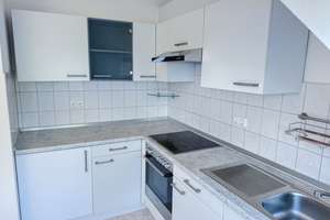 Attraktives Wohnen in Wellsee – Familienfreundliche 4-Zimmer-Maisonettewohnung mit Balkon und Garage – Segeberger Landstraße 171, 24145 Wellsee, Kiel – Vorschaubild 3
