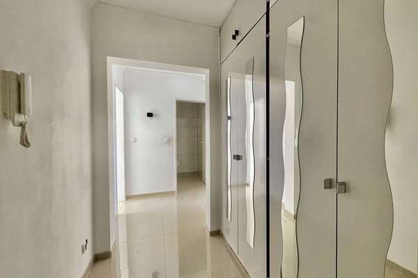 Einziehen und genießen Lichtdurchflutete 3 Zimmer Wohnen mit Weitbilck