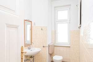 Altbauwohnung als Kapitalanlage: Vermietete 2-Zimmer-Wohnung mit Entwicklungspotenzial – Brauhofstraße 16, 10587 Charlottenburg, Berlin – Vorschaubild 4