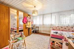 Zweifamilienhaus mit schönem Garten und Garage – Reutlingen (Kreis) – Vorschaubild 9