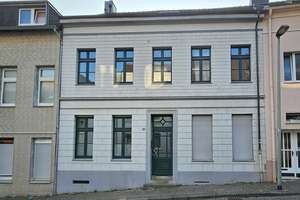 Kapitalanlage mit Potenzial: Mehrfamilienhaus mit 5 Wohnungen in Mönchengladbach City nahe Abteiberg – Die vollständige Adresse der Immobilie erhältst du vom Anbieter., 41061 Gladbach, Mönchengladbach – Vorschaubild 1