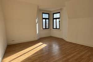 helle 2-Zimmer Altbauwohnung in Wiesbaden-Westend – Zietenring 17, 65195 Wiesbaden – Vorschaubild 1