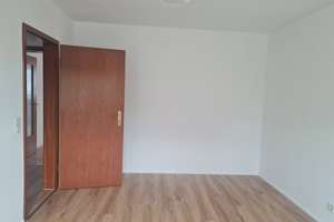 Helle  3-Zimmer-Wohnung mit Balkon in zentraler Lage von Karlsruhe-Grötzingen zu vermieten  – Bruchwaldstraße 60, 76229 Grötzingen, Karlsruhe – Vorschaubild 28