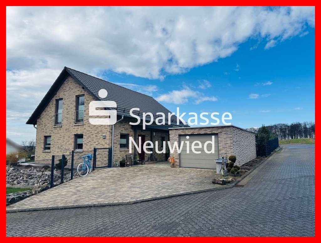 Immobilie in Rüscheid - Neuwertiges Einfamilienhaus in ruhiger und naturverbundener Lage - Bild 0