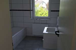 Lichtdurchflutete Doppelhaushälfte mit Einliegerwohnung in ruhiger Lage – Wilhelm-Leuschner-Str. 31a, 61231 Bad Nauheim – Vorschaubild 18