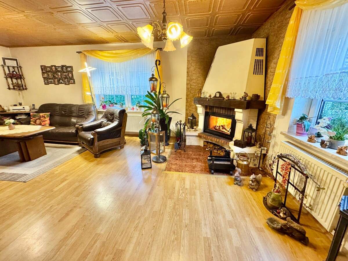 Immobilie in Cölpin - HORN IMMONILIEN ++ großes Haus, großes Grundstück in einer ruhigen Lage in Cölpin bei Neubrandenburg - Bild 0